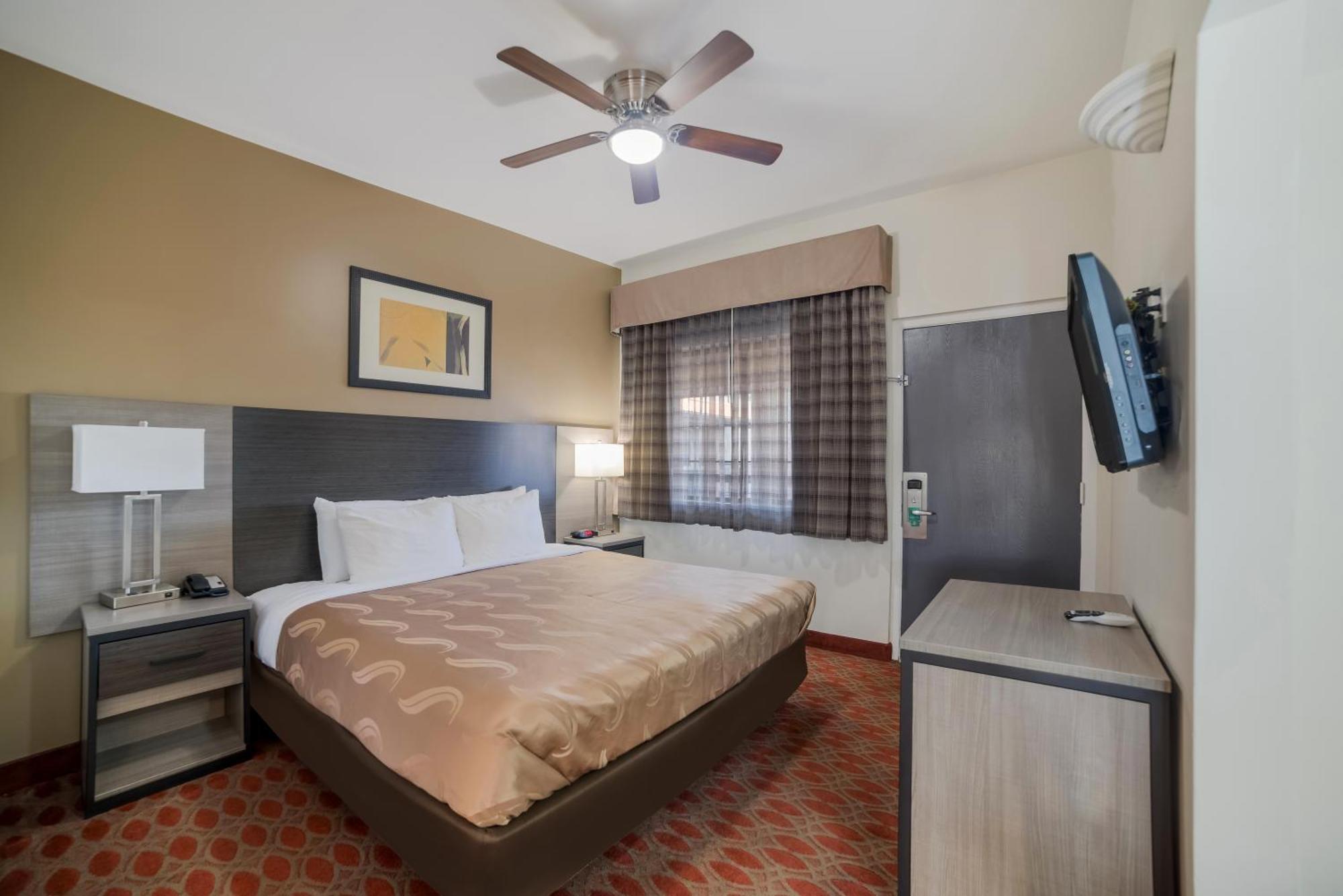 Quality Inn & Suites Goodyear - Phoenix West エクステリア 写真